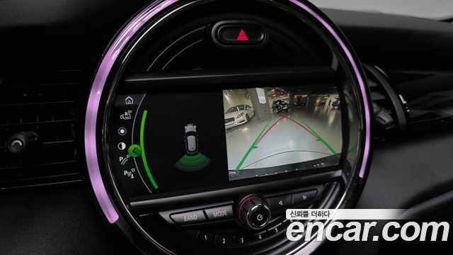 MINI Cooper 5Door HIGH 3rd 2020 — фото 15