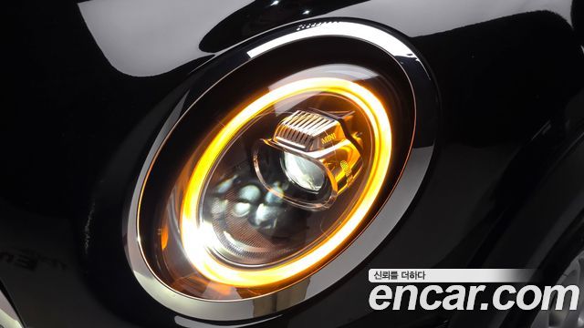 MINI Cooper 5Door HIGH 3rd 2020 — фото 22