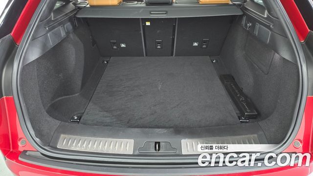 Land Rover Range Rover Velar 3.0 D300 R-Dynamic HSE 2018 — фото 17