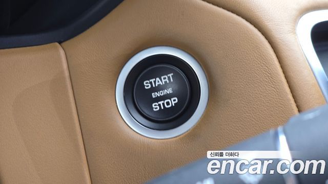 Land Rover Range Rover Velar 3.0 D300 R-Dynamic HSE 2018 — фото 20