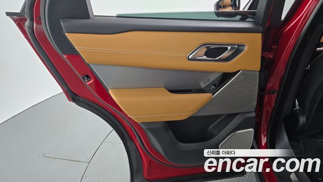 Land Rover Range Rover Velar 3.0 D300 R-Dynamic HSE 2018 — фото 25