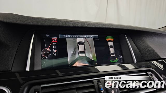 BMW 5 Series (F10) 520d xDrive M Aero Dynamic 2016 — фото 15