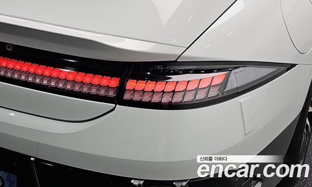Hyundai Ioniq 6 Long Range AWD Prestige 2023 — фото 23
