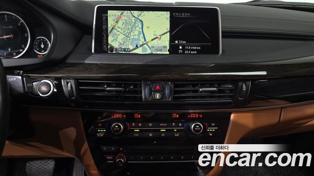 BMW X6 (F16) xDrive 30d 2016 — фото 12
