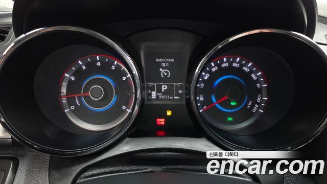 KG Mobility (SsangYong) Tivoli LX 2WD DLX 2016 — фото 8