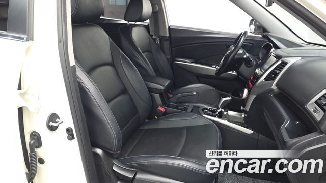 KG Mobility (SsangYong) Tivoli LX 2WD DLX 2016 — фото 11