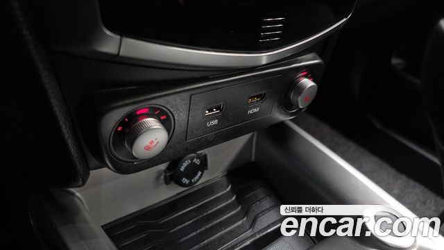 KG Mobility (SsangYong) Tivoli LX 2WD DLX 2016 — фото 17