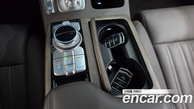 Genesis G90 3.8 AWD Luxury 2019 — фото 9