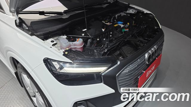Audi Q4 e-tron (F4) 40 2022 — фото 6