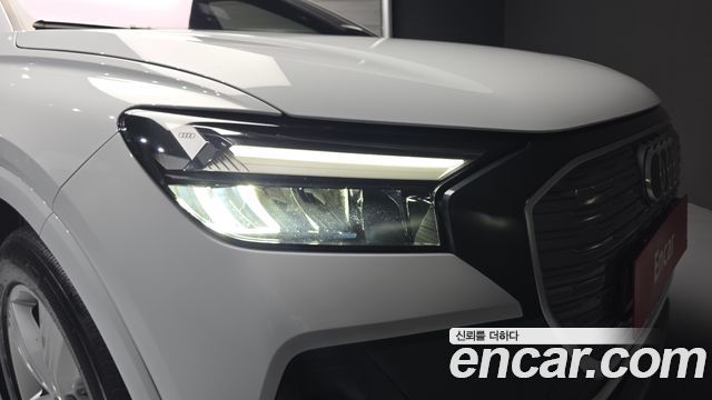 Audi Q4 e-tron (F4) 40 2022 — фото 22