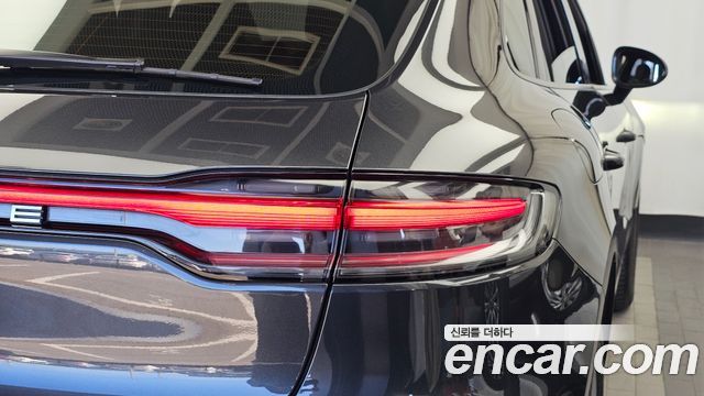 Porsche Macan 2.0 95B 2021 — фото 23