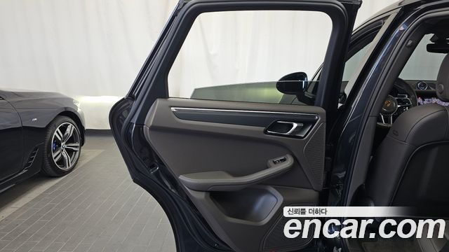 Porsche Macan 2.0 95B 2021 — фото 25