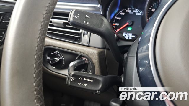 Porsche Macan 2.0 95B 2021 — фото 30