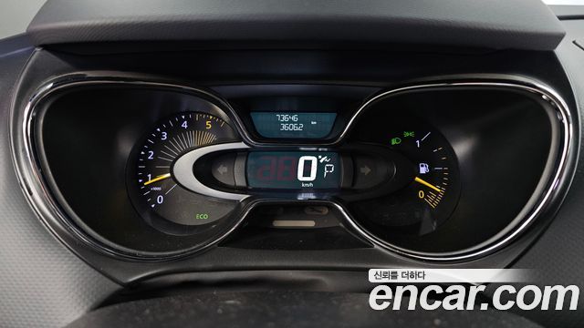 Renault Korea QM3 RE 2015 — фото 8