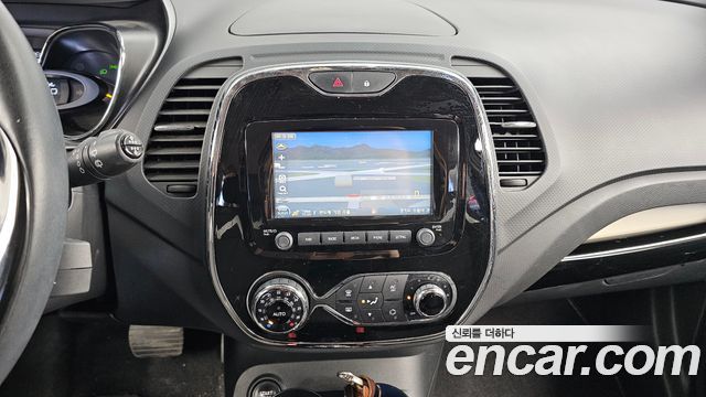 Renault Korea QM3 RE 2015 — фото 18