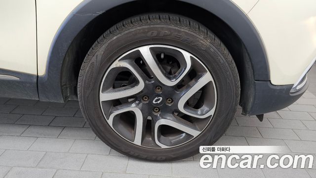 Renault Korea QM3 RE 2015 — фото 27