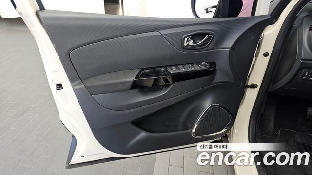 Renault Korea QM3 RE 2015 — фото 30
