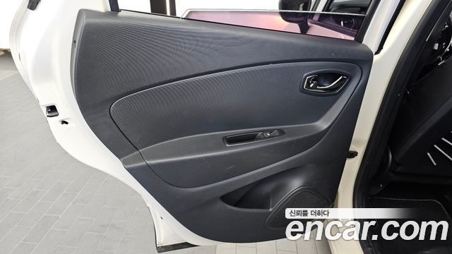 Renault Korea QM3 RE 2015 — фото 31