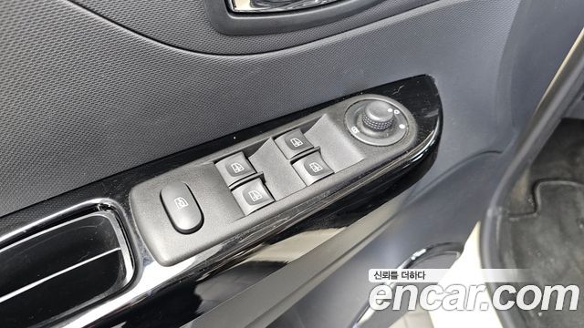 Renault Korea QM3 RE 2015 — фото 35