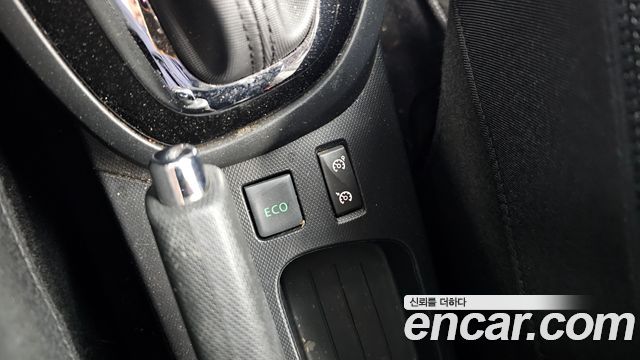 Renault Korea QM3 RE 2015 — фото 36