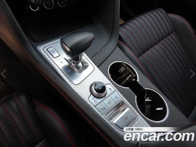 Genesis G70 Gasoline 2.0T 2WD 2021 — фото 15