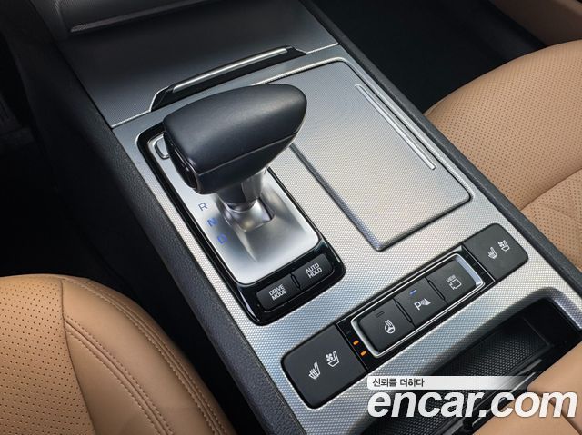 Genesis G80 3.3 GDI AWD Luxury 2018 — фото 21