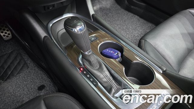Chevrolet Malibu 2.0 Turbo LTZ Premium 2017 — фото 9