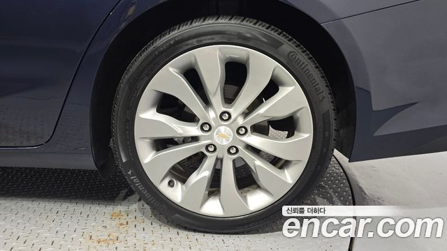 Chevrolet Malibu 2.0 Turbo LTZ Premium 2017 — фото 21