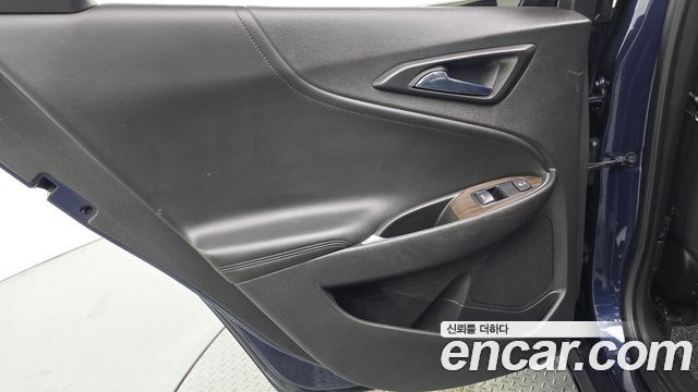 Chevrolet Malibu 2.0 Turbo LTZ Premium 2017 — фото 25