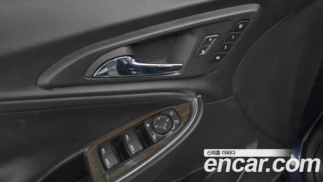 Chevrolet Malibu 2.0 Turbo LTZ Premium 2017 — фото 29