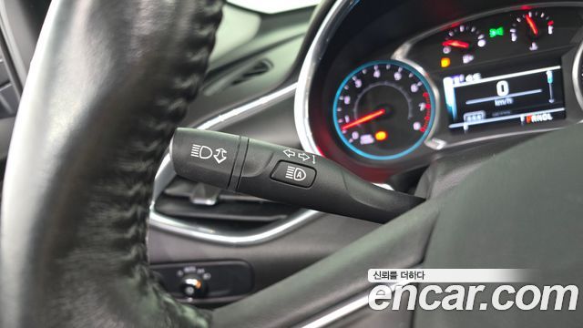 Chevrolet Malibu 2.0 Turbo LTZ Premium 2017 — фото 31