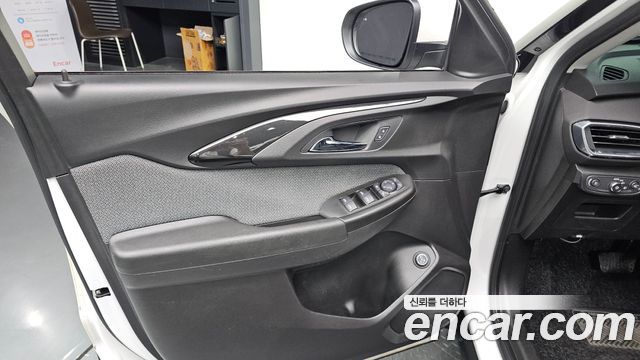 Chevrolet Trailblazer 1.3 Turbo 2WD Premier 2021 — фото 24