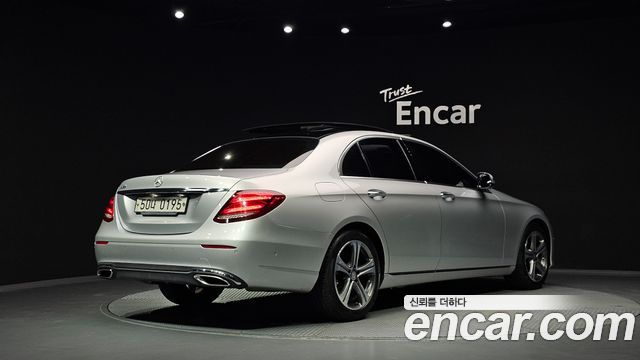 Mercedes-Benz E-Class (W213) E300 Avantgarde 2017 — фото 2