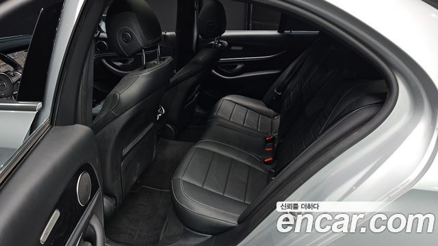 Mercedes-Benz E-Class (W213) E300 Avantgarde 2017 — фото 11