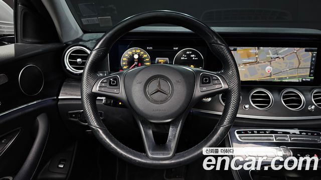 Mercedes-Benz E-Class (W213) E300 Avantgarde 2017 — фото 13
