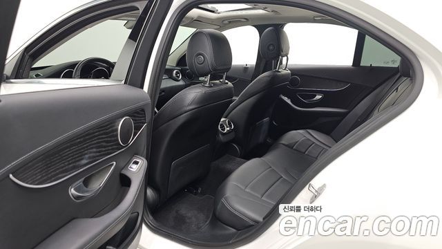 Mercedes-Benz C-Class (W205) C220 d 4MATIC Exclusive 2019 — фото 12