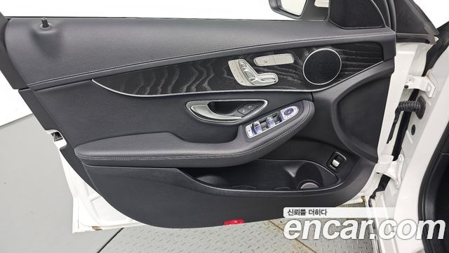Mercedes-Benz C-Class (W205) C220 d 4MATIC Exclusive 2019 — фото 24