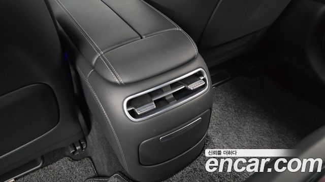 Genesis G90 (RS4) Gasoline 3.5 Turbo AWD 2022 — фото 32