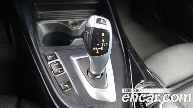BMW 1 Series (F20) 118d Sport 5Door 2017 — фото 9