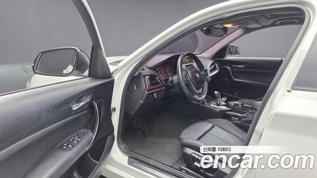 BMW 1 Series (F20) 118d Sport 5Door 2017 — фото 10