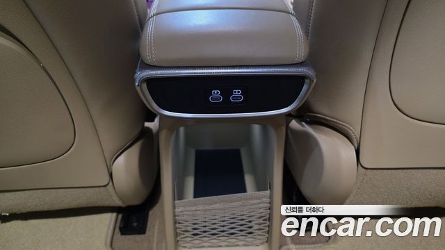 Genesis GV60 Standard 2023 — фото 17