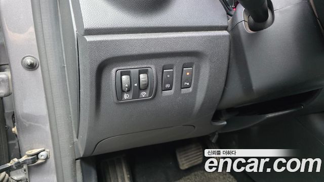 Renault Korea QM3 LE 2017 — фото 16