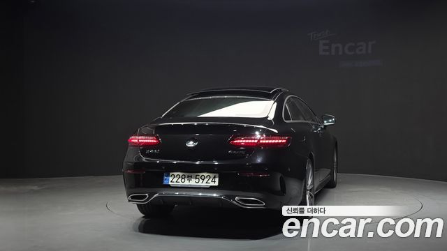 Mercedes-Benz E-Class (W213) E450 4MATIC Coupe 2021 — фото 4
