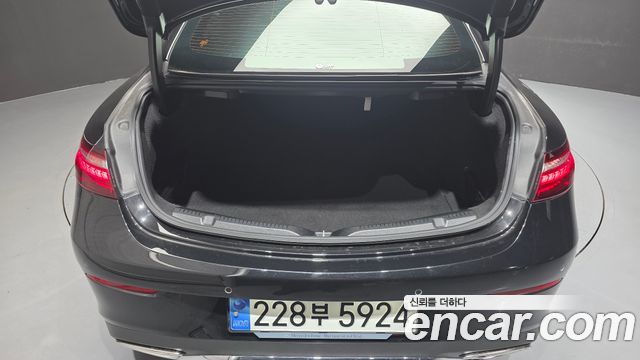 Mercedes-Benz E-Class (W213) E450 4MATIC Coupe 2021 — фото 18