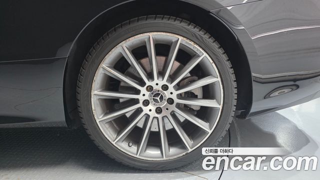 Mercedes-Benz E-Class (W213) E450 4MATIC Coupe 2021 — фото 21
