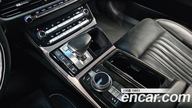 Genesis EQ900 5.0 GDI AWD Prestige 2018 — фото 9