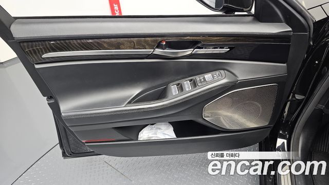 Genesis EQ900 5.0 GDI AWD Prestige 2018 — фото 24