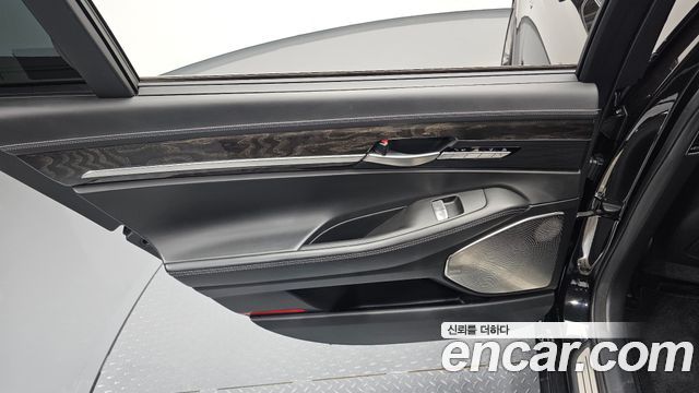 Genesis EQ900 5.0 GDI AWD Prestige 2018 — фото 25