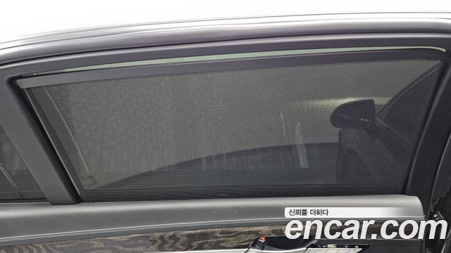Genesis EQ900 5.0 GDI AWD Prestige 2018 — фото 31