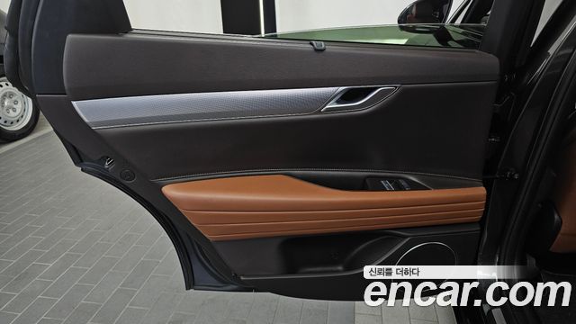 Genesis G80 (RG3) Gasoline 2.5 Turbo AWD 2022 — фото 25